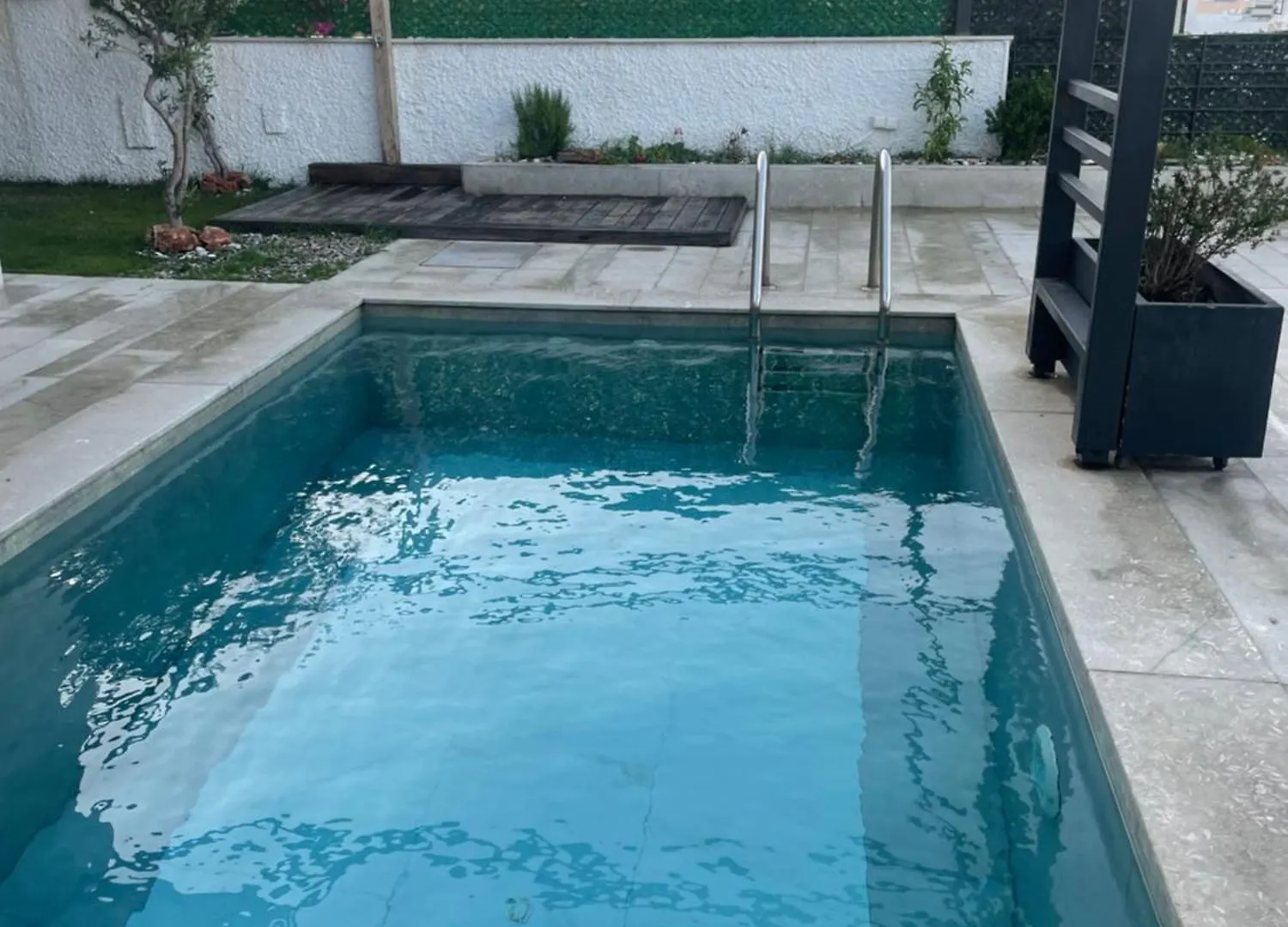 Havuzlu Ve Jakuzili Full Esyali Lueks Villa Bodrum